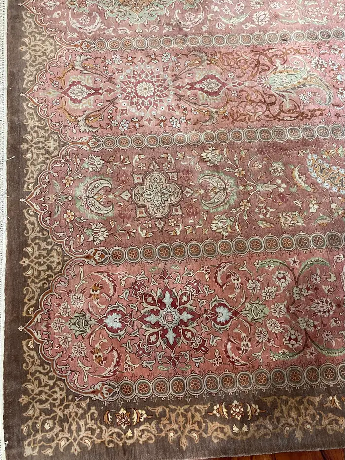 Extremely Fine Silk Persian Qum Rug/Carpet - Image 2