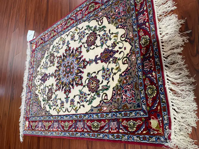 Very Fine Persian Isfahan Rug/Carpet - Image 7
