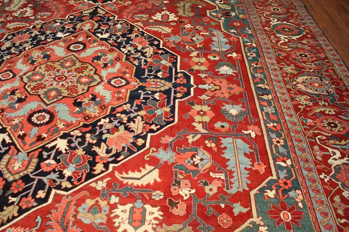 Antique Heriz Serapi Carpet/Rug - Image 10
