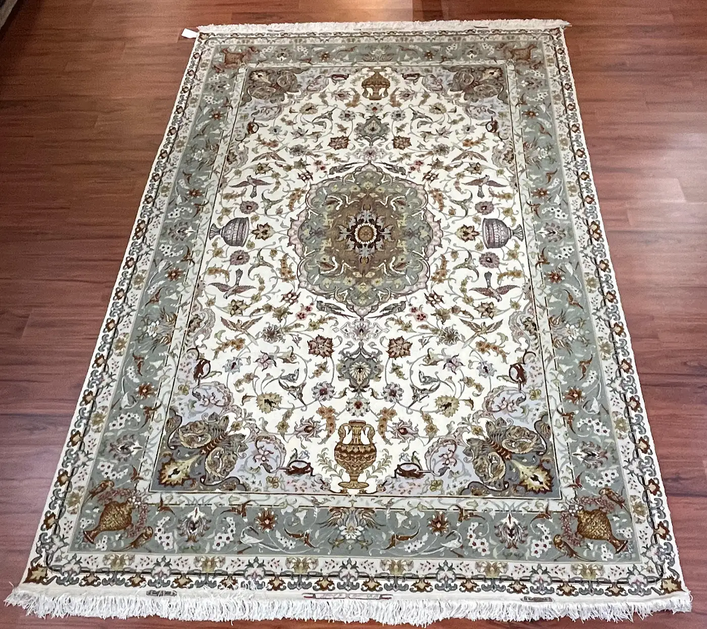Very Fine Persian Tabriz Rug - Image 10