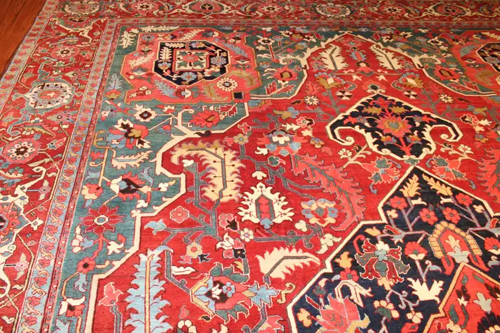 Antique Heriz Serapi Carpet/Rug - Image 12