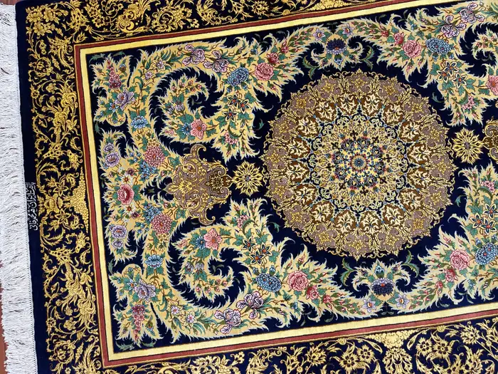 Extremely Fine Persian Silk Qum Rug - Image 9