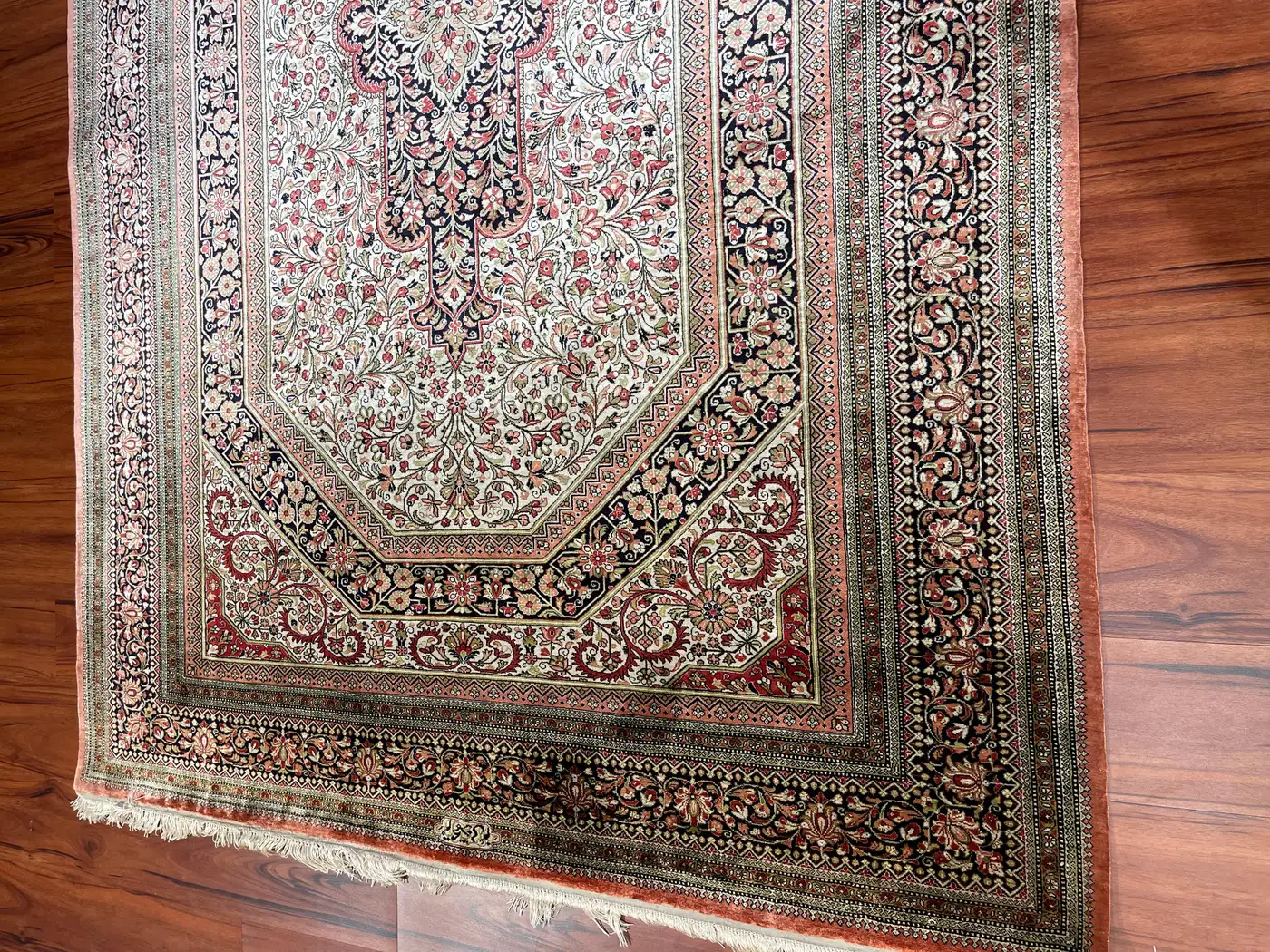 Very Fine Persian Silk Qum Rug / Carpet - Image 9