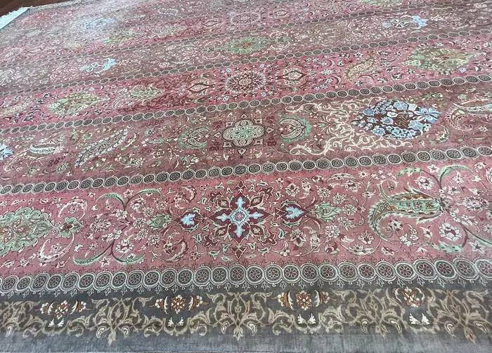 Extremely Fine Silk Persian Qum Rug/Carpet - Image 12