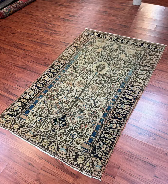 Antique Sarouk Farahan Rug - Image 3