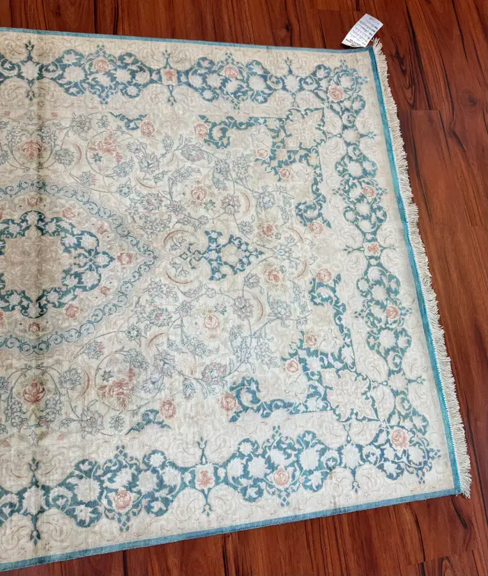 Extremely Fine Persian Silk Que Rug - Image 6
