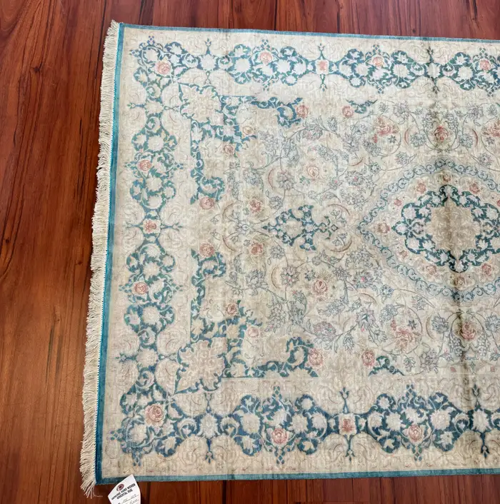 Extremely Fine Persian Silk Que Rug - Image 7