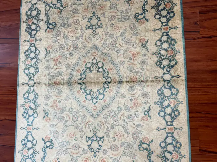 Extremely Fine Persian Silk Que Rug - Image 8