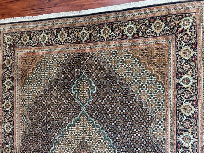 Very Fine Vintage Persian Tabriz Mahi Rug - Image 5