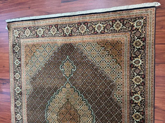 Very Fine Vintage Persian Tabriz Mahi Rug - Image 8