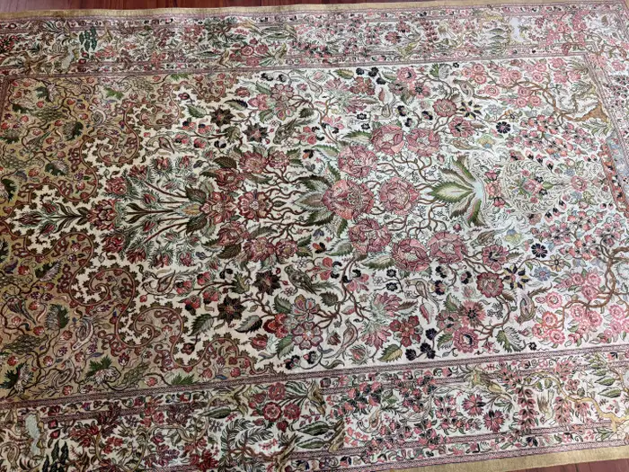 Extremely Fine Persian Isfahan Rug - Image 3
