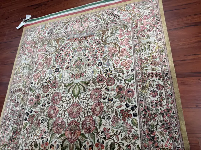 Extremely Fine Persian Isfahan Rug - Image 4