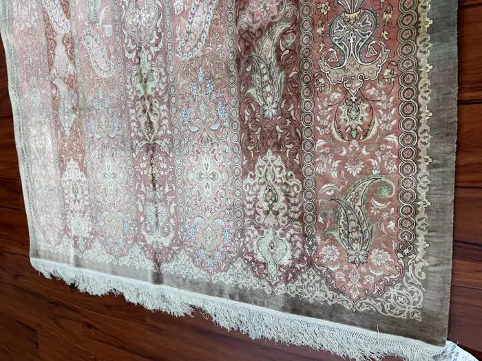 Extremely Fine Persian Silk Qum Rug - Image 18