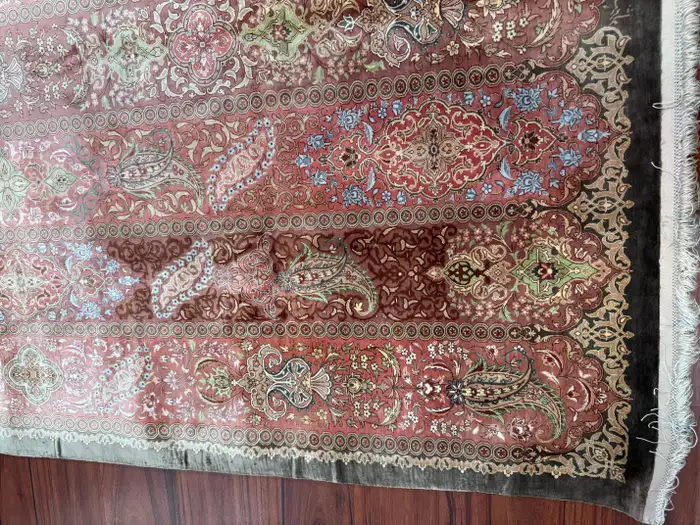 Extremely Fine Persian Silk Qum Rug - Image 5