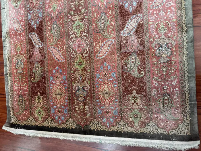 Extremely Fine Persian Silk Qum Rug - Image 6