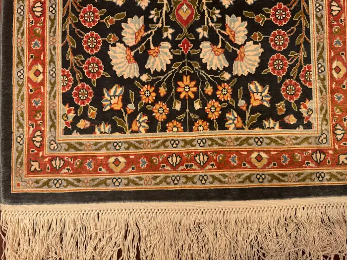 Extremely Fine Turkish Hereke Silk Rug - Image 19