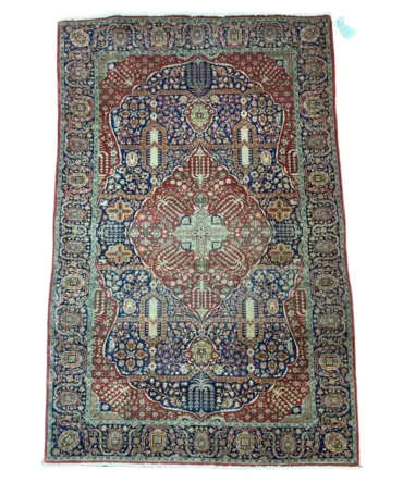 Very Fine Antique Persian Kashan Rug (Rare Design)